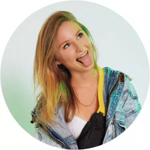 Pauline Herr - Singer