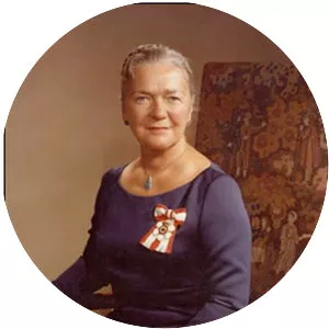 Pauline Mills McGibbon