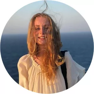 Pauline Rialet - Carole Richert's daughter