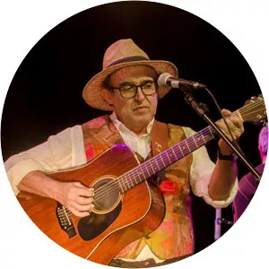 pereira da viola paulo simões