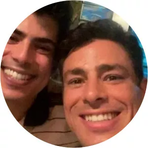 Pável Reymond - Cauã Reymond's brother