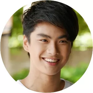 Pawat Chittsawangdee - Thai actor