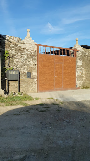 Pazo de Guevara / Pardo-Rivadeneira - Historical landmark in Spain