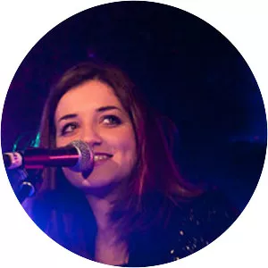 Pearl and the Puppets