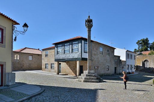 Pelourinho de Sernancelhe - Apostolic church in Sernancelhe, Portugal