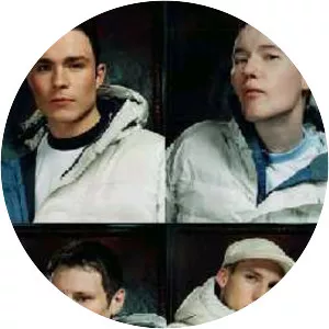 Pen Jakke - Musical group