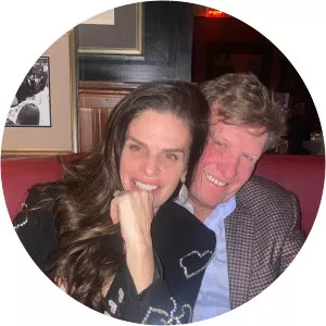 Penelope Scott - Television producer ‧ Joe Kernen's wife