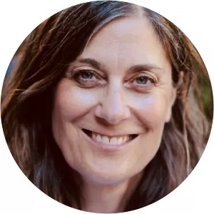 Penelope Simons - Author