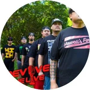 Peni Dean - Musical artist