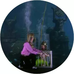 Penn & Teller: Off the Deep End - 2006 ‧ Comedy/Stand-up comedy ‧ 1h 28m