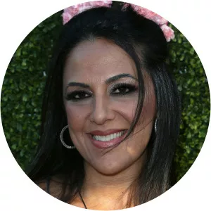 Penny Davidi - TV personality