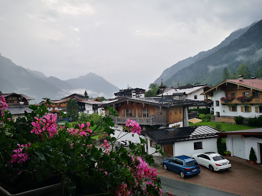 Pension Alpenblick - Indoor lodging in Pertisau, Austria