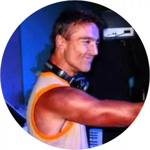 Peran - Musical artist