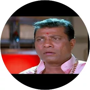 Periya Idathu Mappillai - 1997 ‧ Comedy ‧ 2h 30m