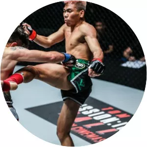 Petchdam Petchyindee Academy