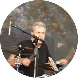 Pete Thomas - English drummer