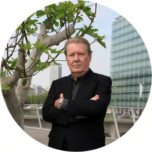 Peter Burwik - Conductor