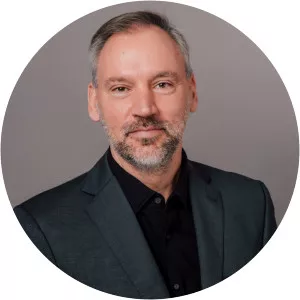 Peter Erik Felzer - Author