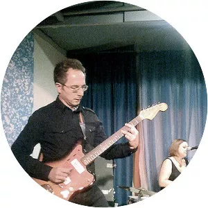 Peter Momtchiloff - British guitarist