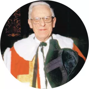 Peter Oliver, Baron Oliver of Aylmerton