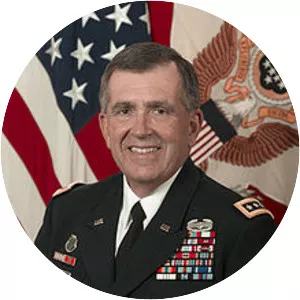 Peter W. Chiarelli - Military personnel