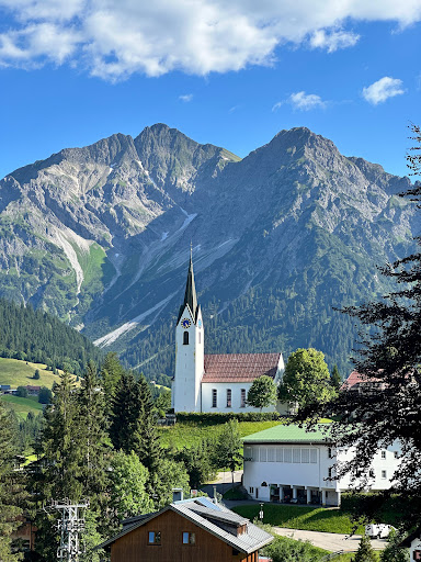 Pfarrkirche Mittelberg  - Church in Mittelberg, Austria
