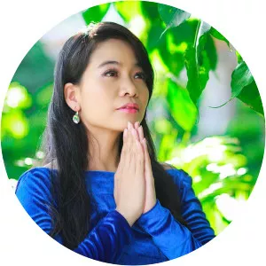 Phương Thùy - Musical artist