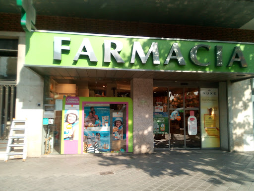 Pharmacy Castellana 245