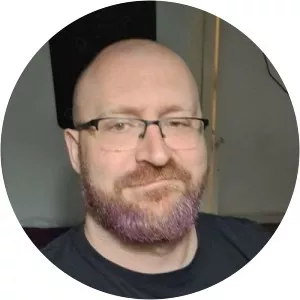 Phil Dickens - American football player