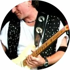 Phil Grande - Guitarist