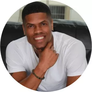 Phil Wright - Actor ‧ Gloria Hendry's husband