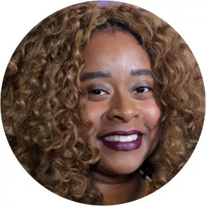 Phoebe Robinson