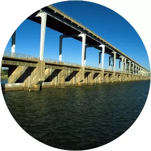 Pickwick Landing Dam