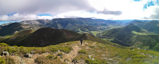 Pico del Cuervo  - Hiking area in Spain