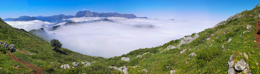 Pico La Cruz de Valdore  - Hiking area in Spain