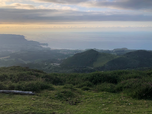Pico Piedra Redonda , Techo de Caravia  - Hiking area in Spain