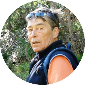 Pierre Arnaud (professeur d'éducation . . .