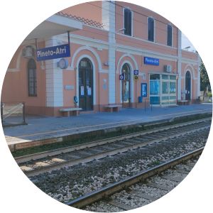 Pineto-Atri train station