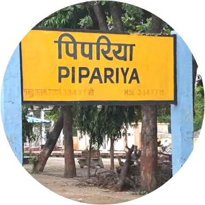 Pipariya railway station