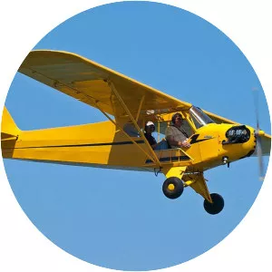 Piper J-3 Cub - Light aircraft