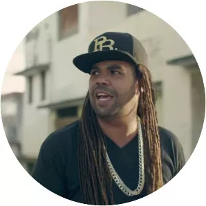 Pirulo y la Tribu - Musical group