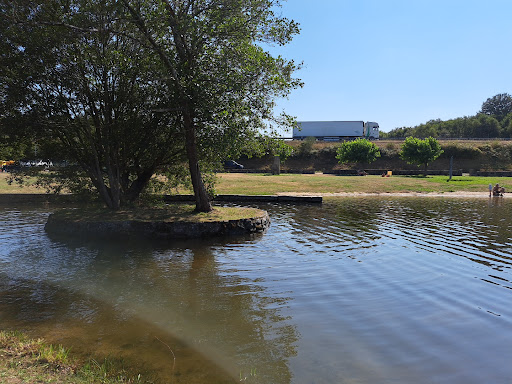 Piscina fluvial de Chamoso