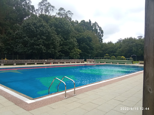 Piscina municipal de Lameiro