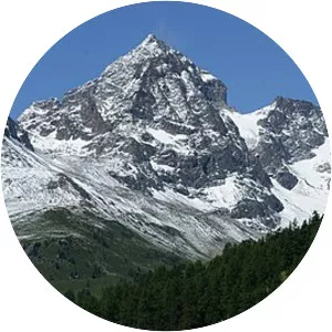 Piz Julier - Mountain in Switzerland