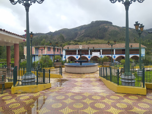Plaza de Anchac huasi - Park in Peru