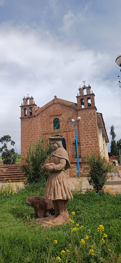 Plaza de Huayllaccocha - Park in Peru