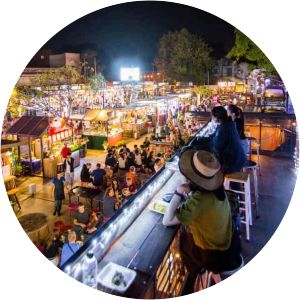 Ploen Ruedee Night Market