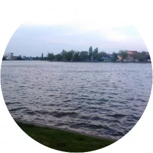 Plumbuita Lake - Lake in Valaquia