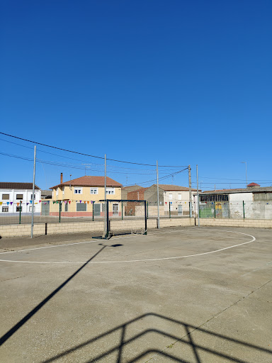 Polideportivo Municipal de Bercianos - Sports complex in Bercianos del Paramo, Spain