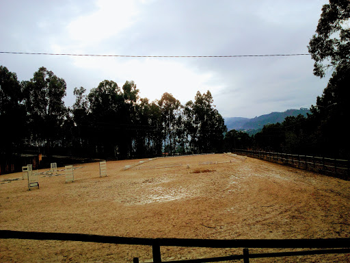 Polidesportivo de Vinha de Mouros - Athletic field in Cabeceiras de Basto, Portugal